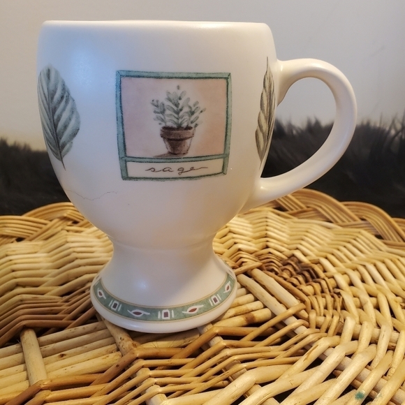 Portfolio By Pfaltzgraff Naturewood Gardening Footed Mug 1 Ib 5"×3" - Picture 1 of 10